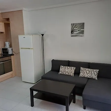 Appartamento 2-bedroom - Close To Beaches And Center