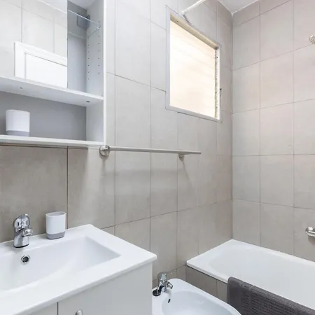 2-bedroom - Close To Beaches And Center Appartamento