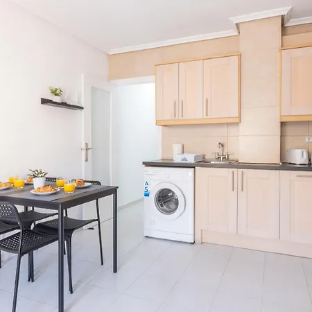 2-bedroom - Close To Beaches And Center