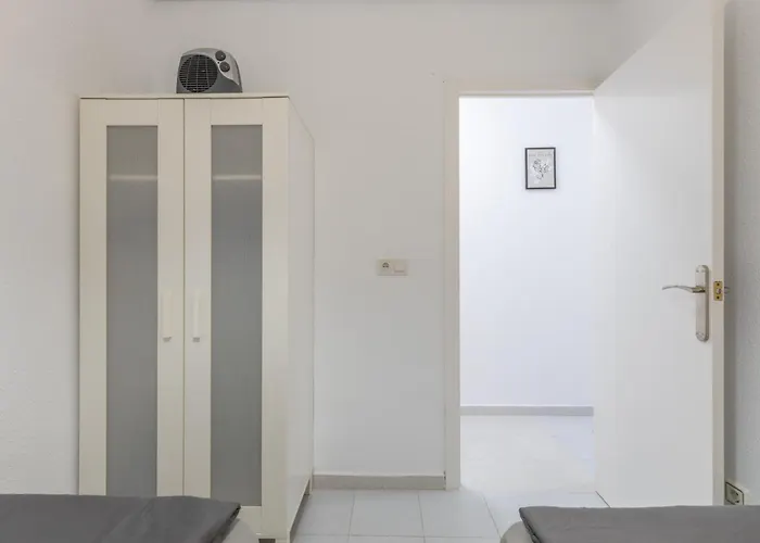 2-bedroom - Close To Beaches And Center Apartment *