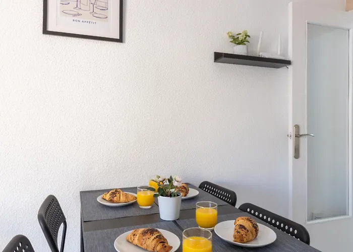 2-bedroom - Close To Beaches And Center