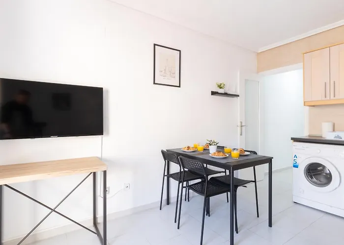 2-bedroom - Close To Beaches And Center