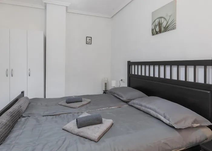 2-bedroom - Close To Beaches And Center Torrevieja