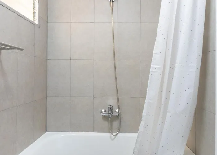 2-bedroom - Close To Beaches And Center Apartment *