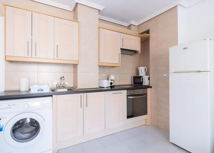 2-bedroom - Close To Beaches And Center Apartment Torrevieja