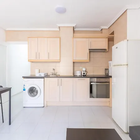 2-bedroom - Close To Beaches And Center * Τορεβιέχα