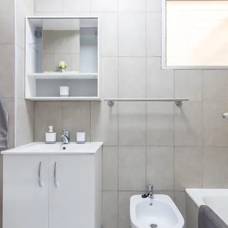 2-bedroom - Close To Beaches And Center * Τορεβιέχα