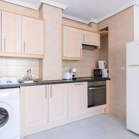 2-bedroom - Close To Beaches And Center Διαμέρισμα Τορεβιέχα